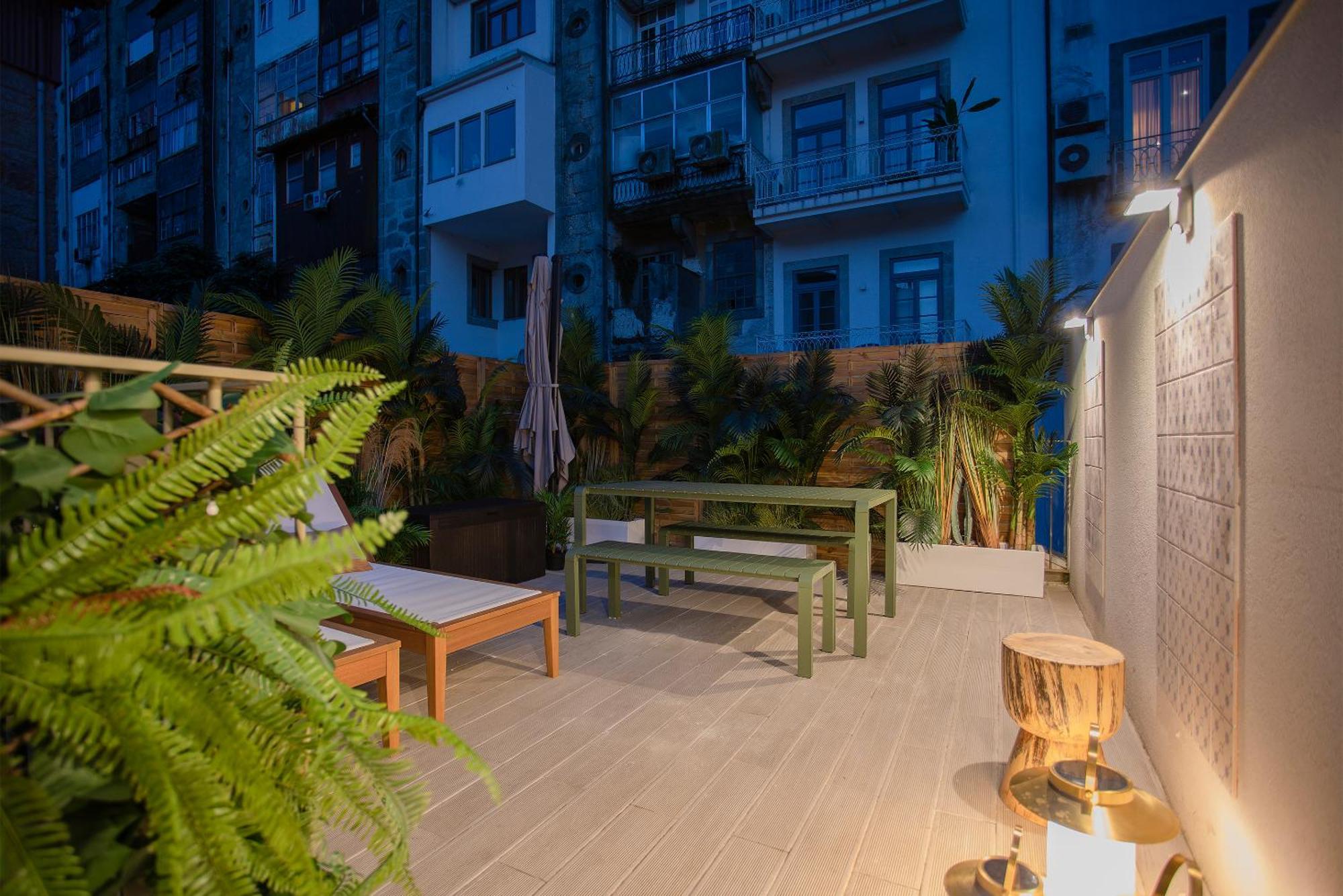 Apartament Liiiving In - Soho Urban Retreat Porto