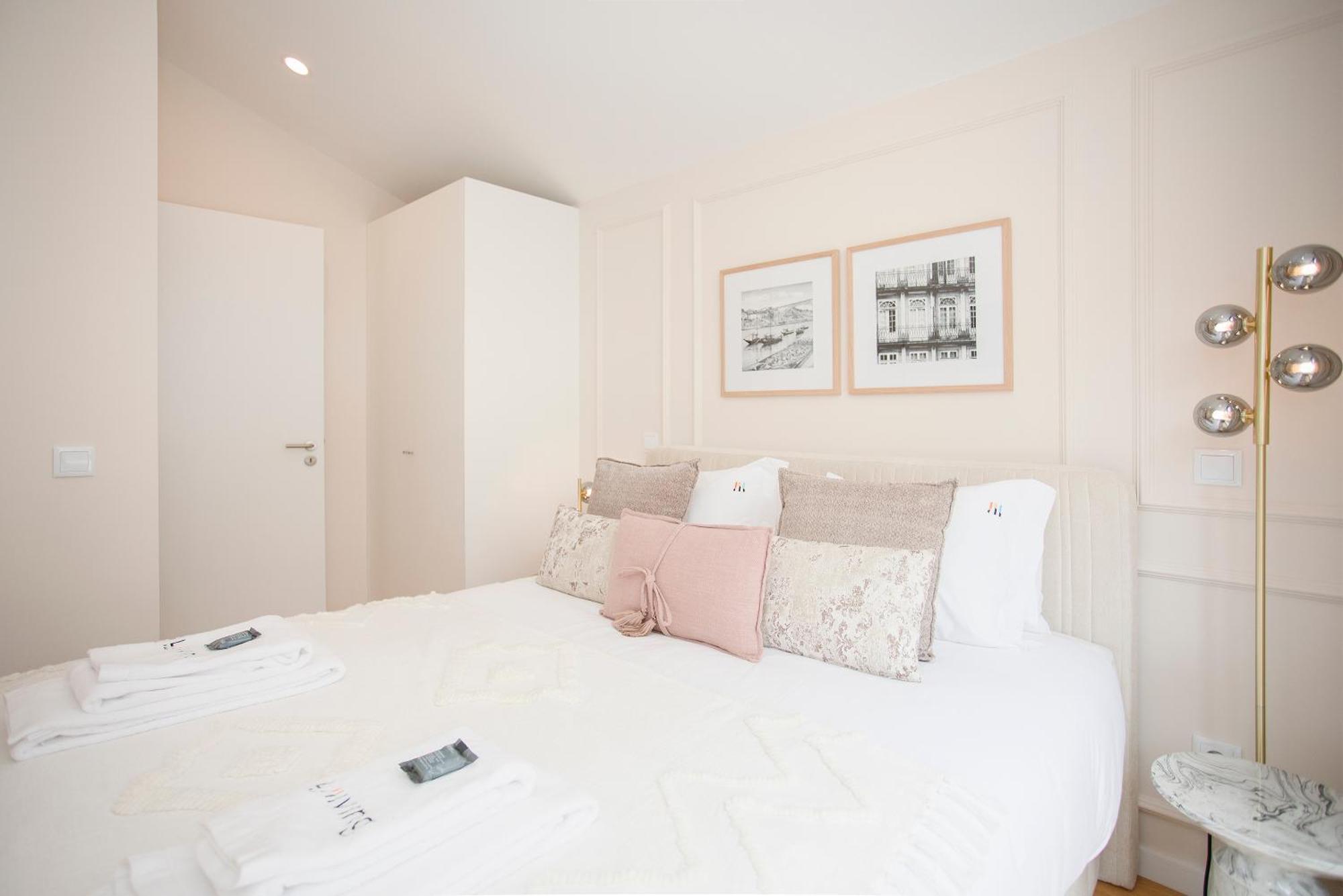 Liiiving In - Soho Urban Retreat * Porto